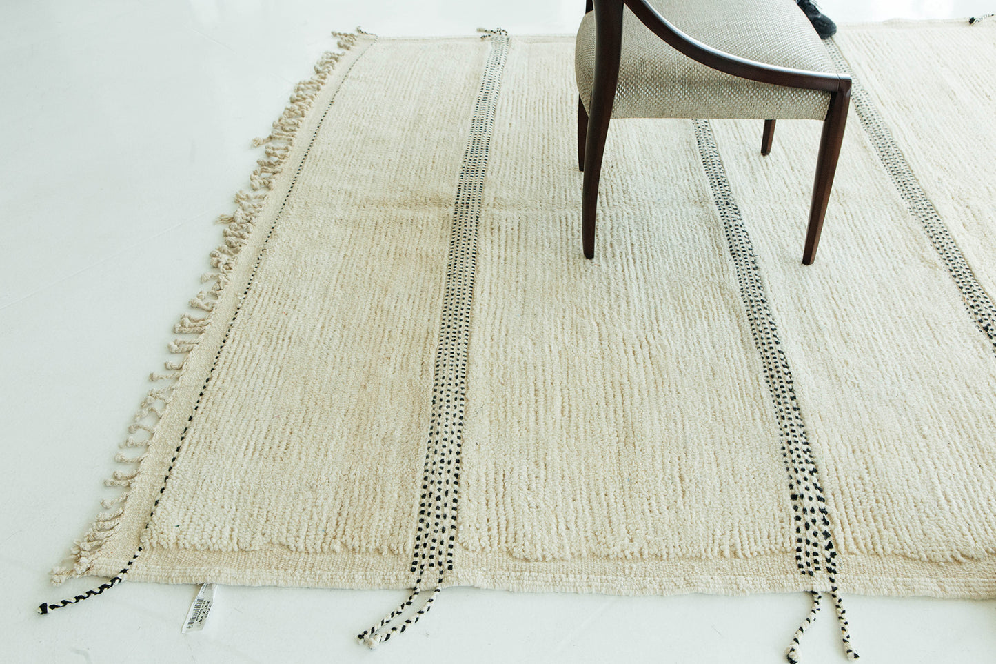 Modern Rug Image 8047 Moroccan Middle Atlas Tribe Berber Rug