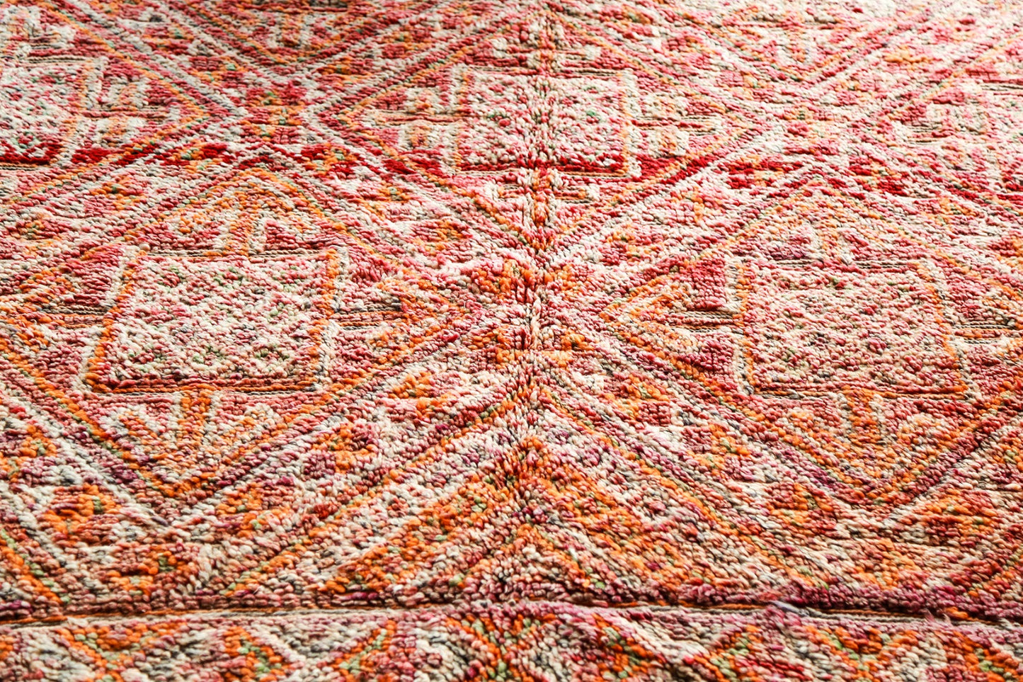 Modern Rug Image 13760 Vintage Moroccan Zayane Berber Tribe Rug