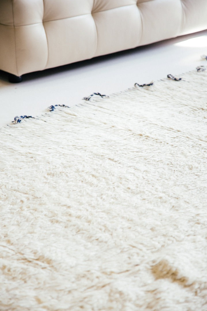 Modern Rug Image 4305 Fohn, Haute Bohemian