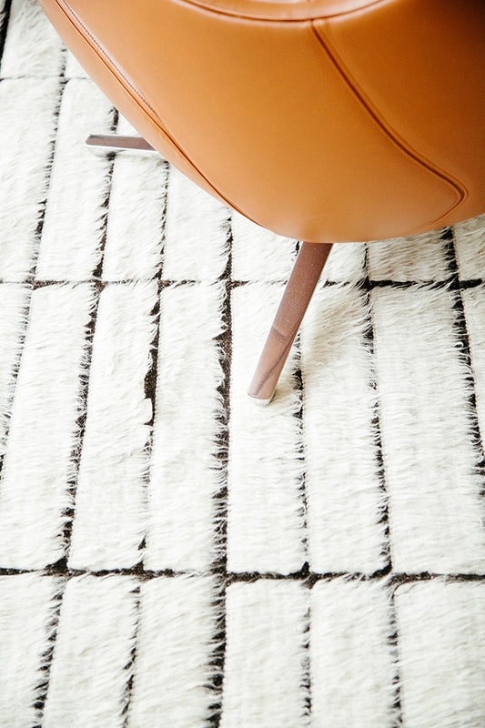 Modern Rug Image 9340 Pommie, Haute Bohemian
