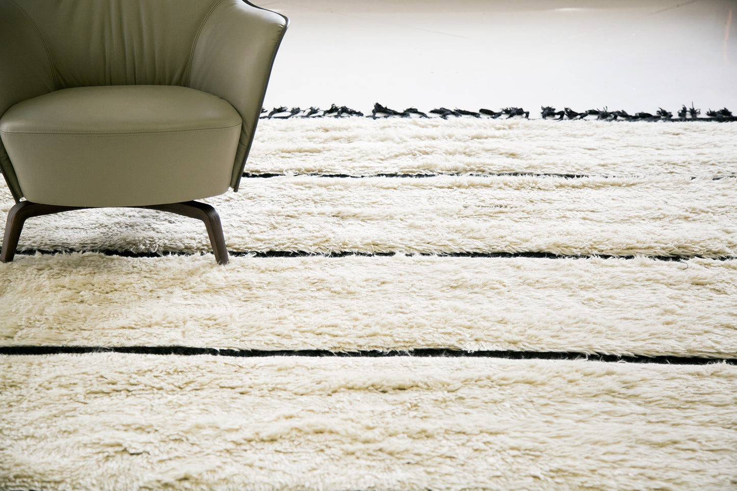 Modern Rug Image 13906 Westerlies, Haute Bohemian