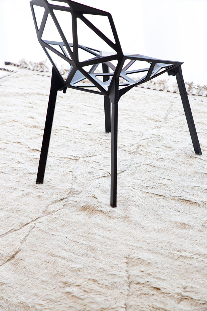 Modern Rug Image 4653 Gilavar, Haute Bohemian