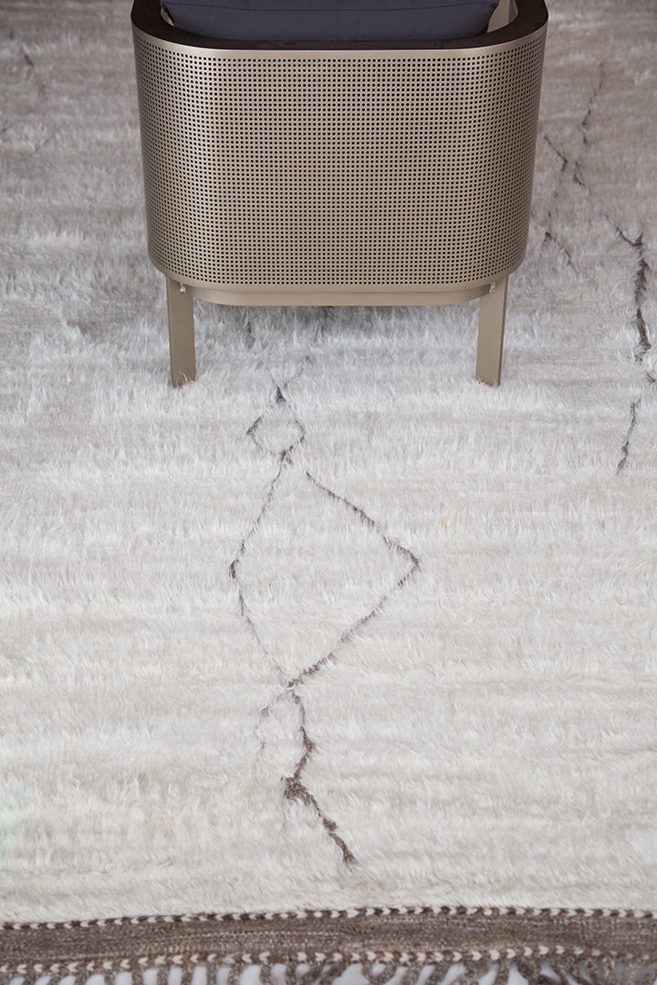 Modern Rug Image 4642 Gilavar, Haute Bohemian