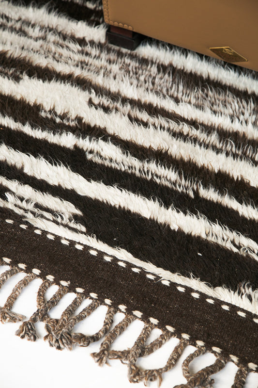 Modern Rug Image 2146 Broussard II, Atlas Collection