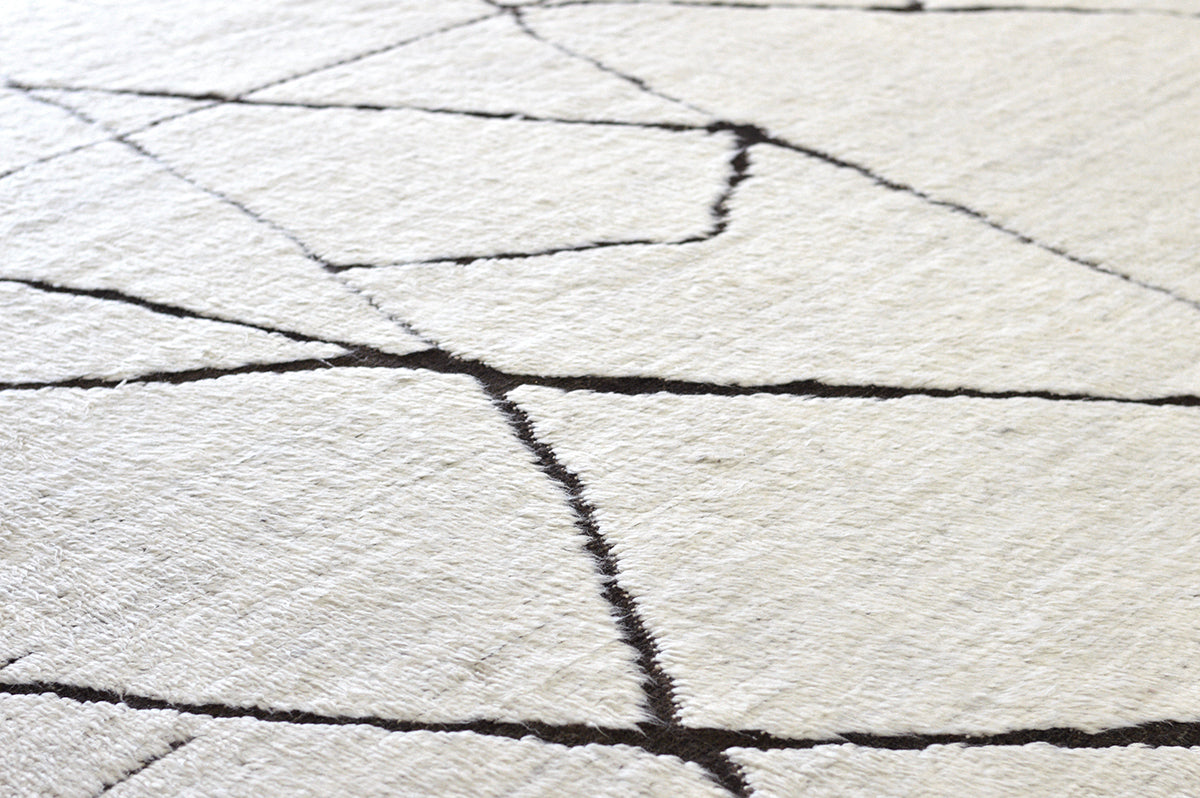 Modern Rug Image 6416 Mago, Haute Bohemian
