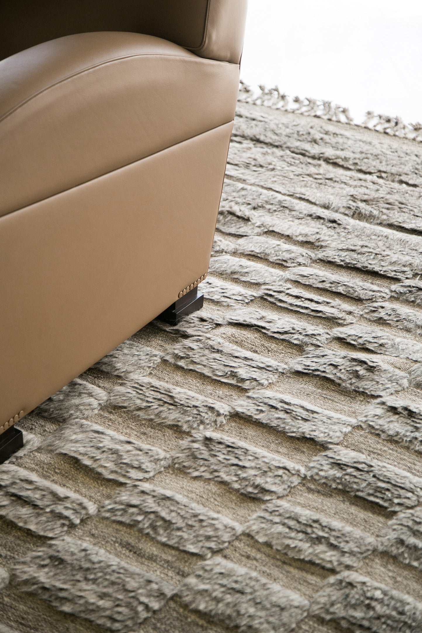 Modern Rug Image 10160 Sirocco, Haute Bohemian