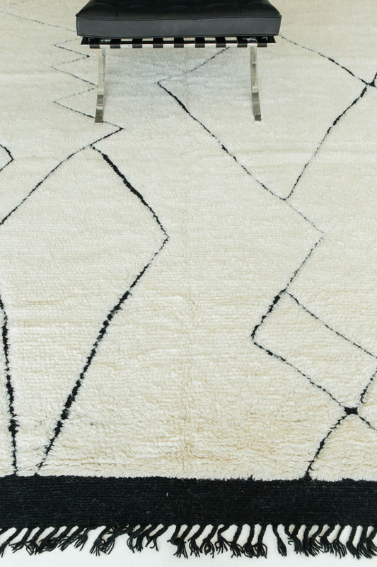 Modern Rug Image 8332 Morus, Atlas Collection