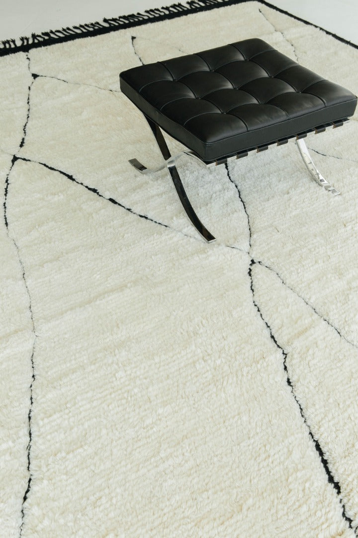 Modern Rug Image 1918 Bise, Atlas Collection