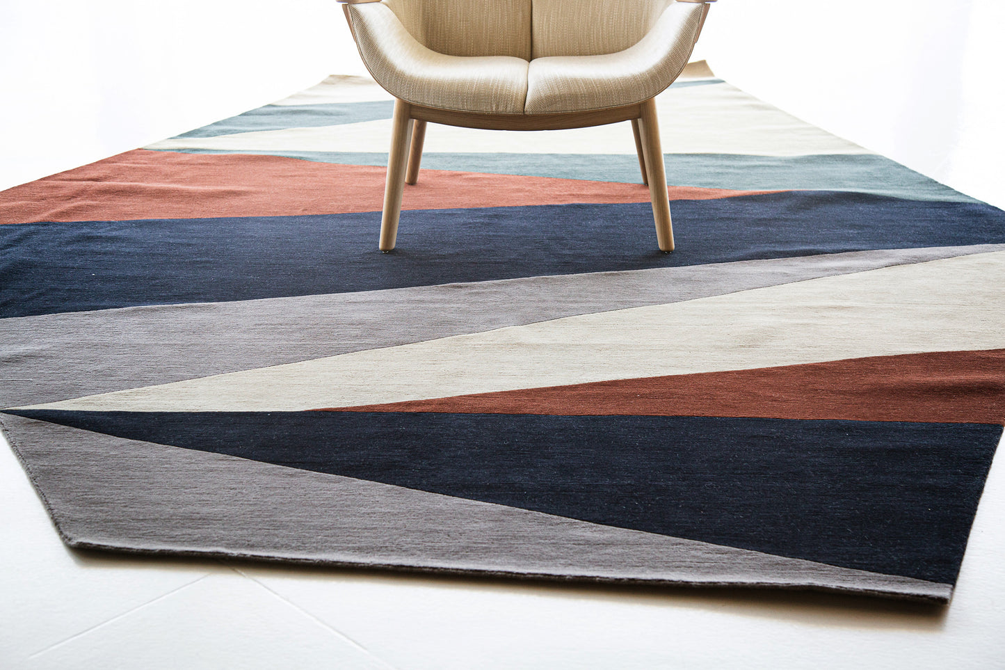 Modern Rug Image 5189 Horizon by Liesel Plambeck