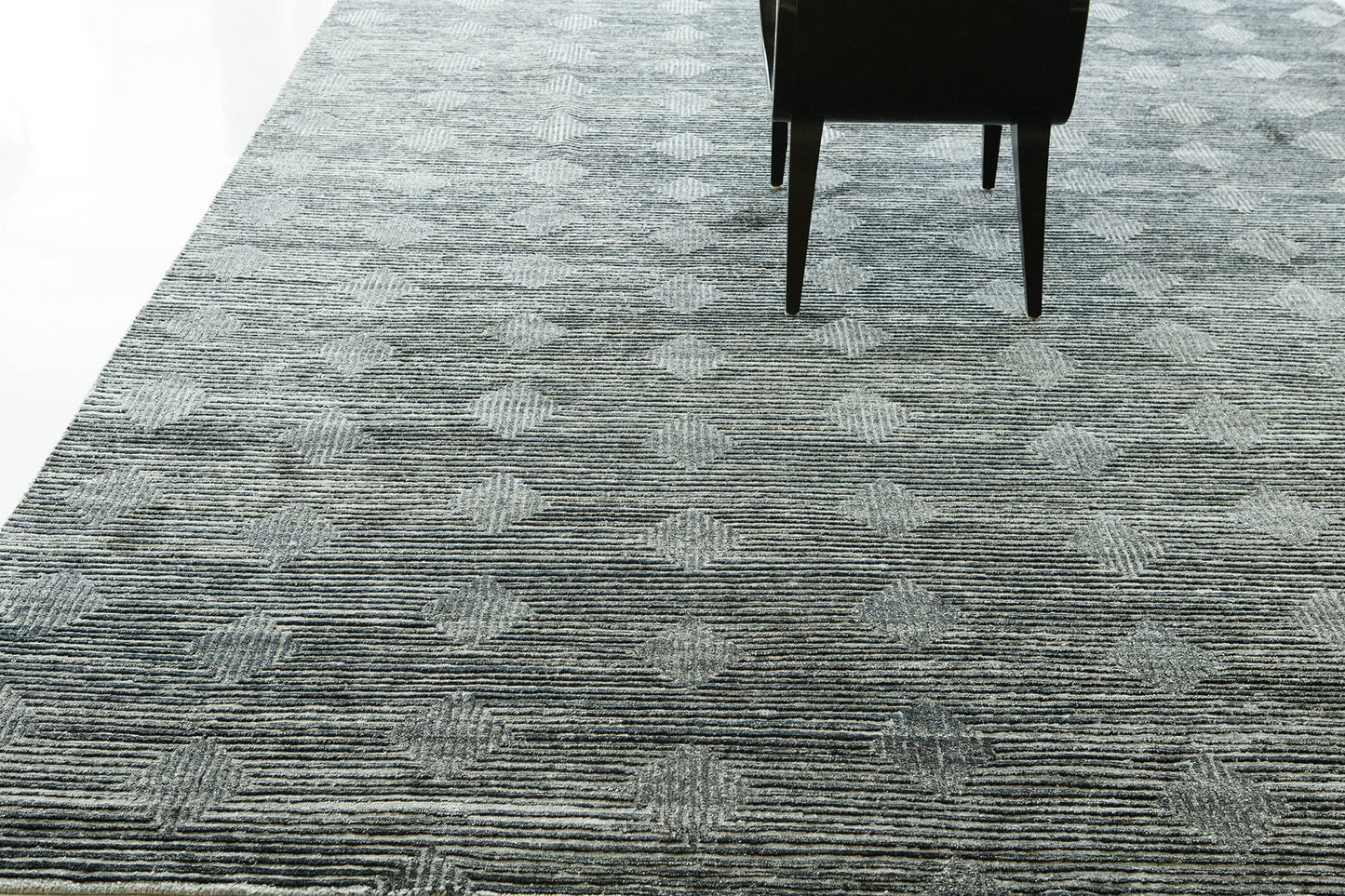 Modern Rug Image 5506 Ishpallur, Elan Collection