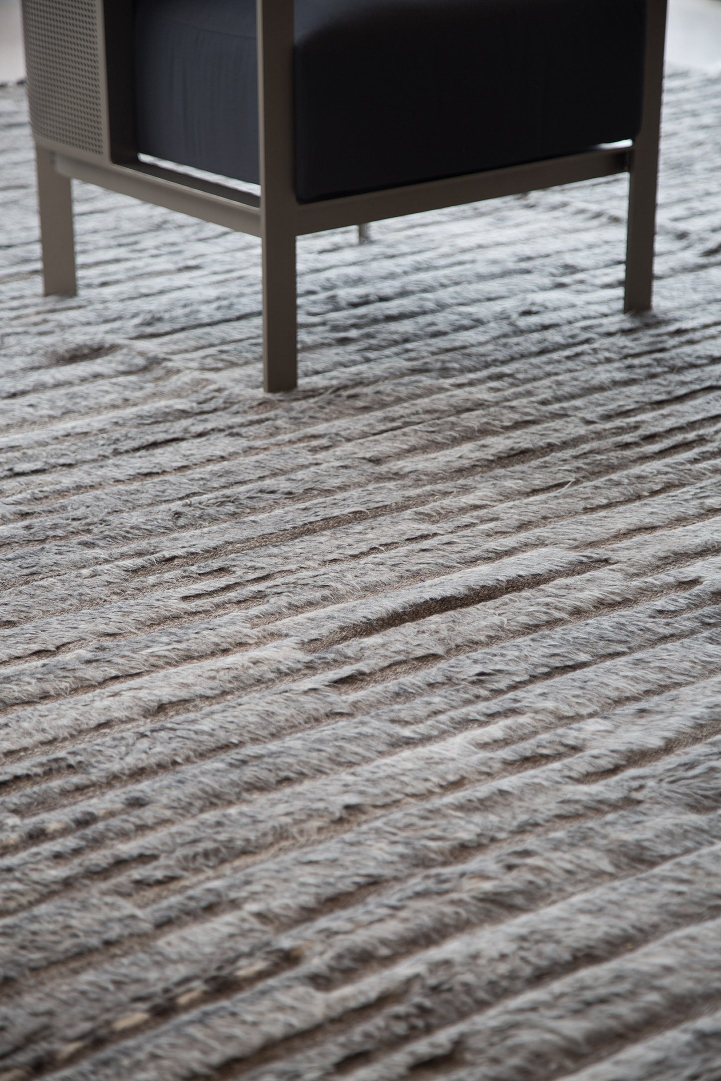 Modern Rug Image 7167 Mistral, Haute Bohemian