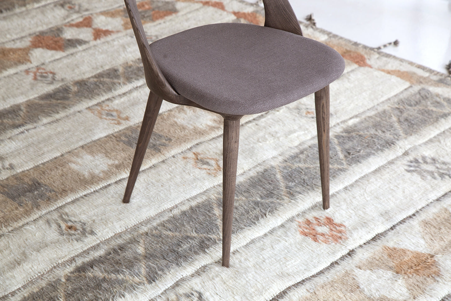 Modern Rug Image 9863 Sarma, Kust Collection