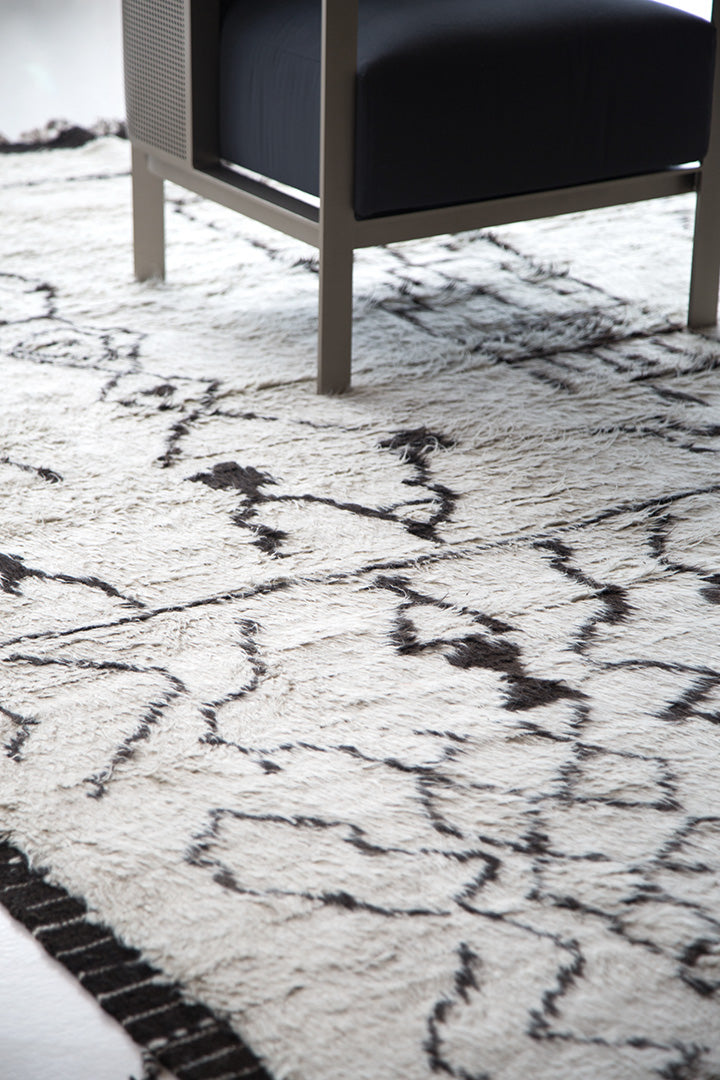 Modern Rug Image 2784 Darell, Atlas Collection