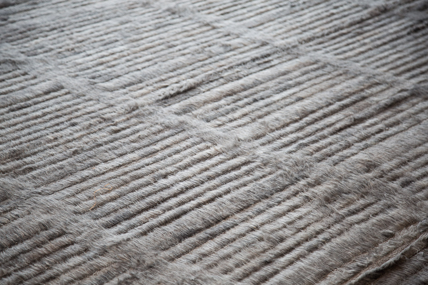 Modern Rug Image 1882 Beshabar, Haute Bohemian