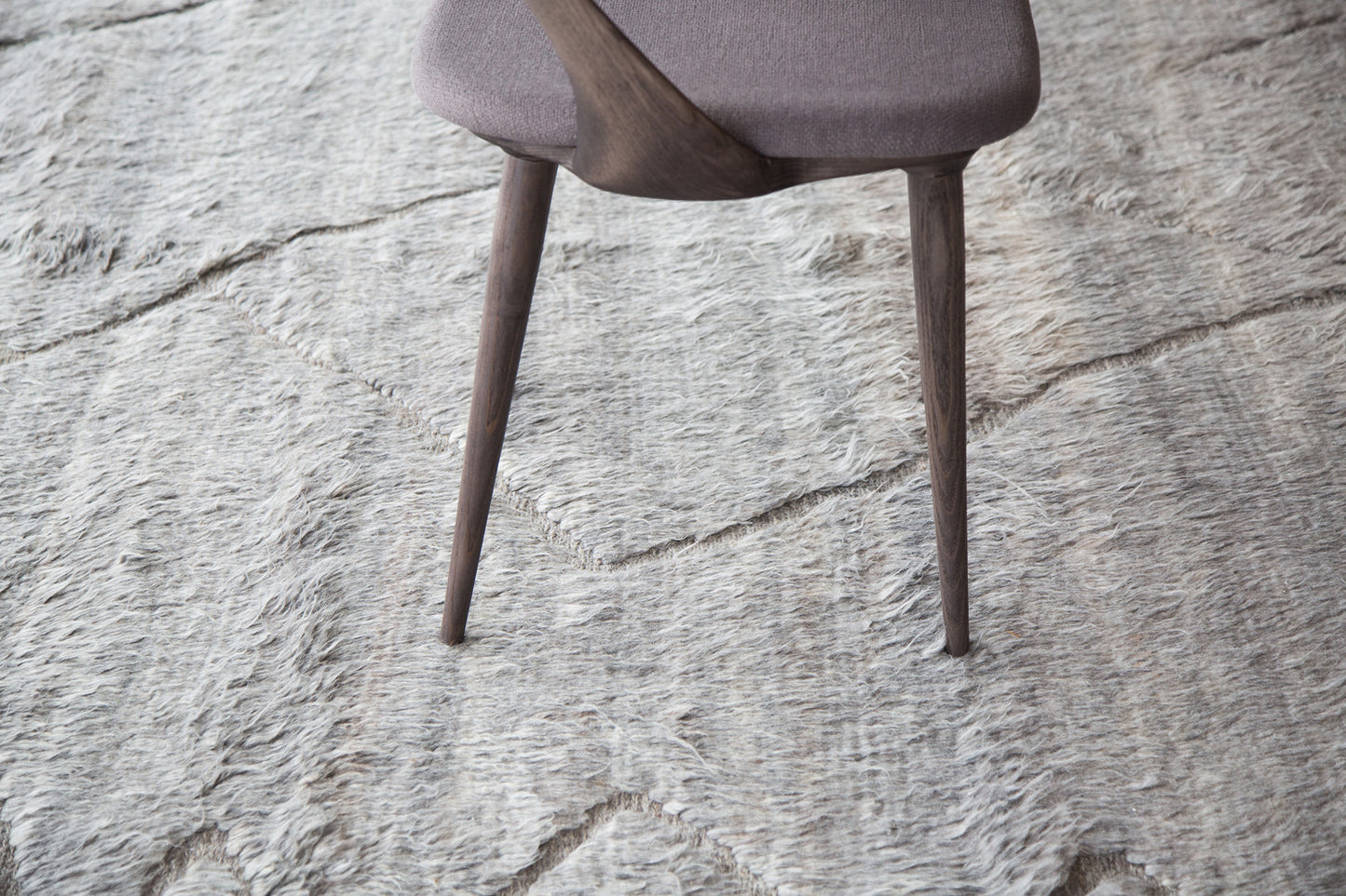 Modern Rug Image 8314 Morus, Atlas Collection