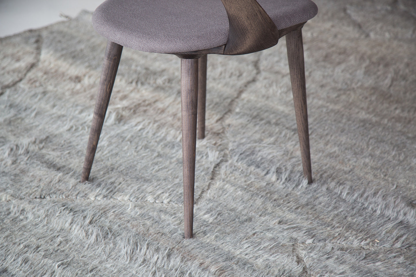 Modern Rug Image 8315 Morus, Atlas Collection
