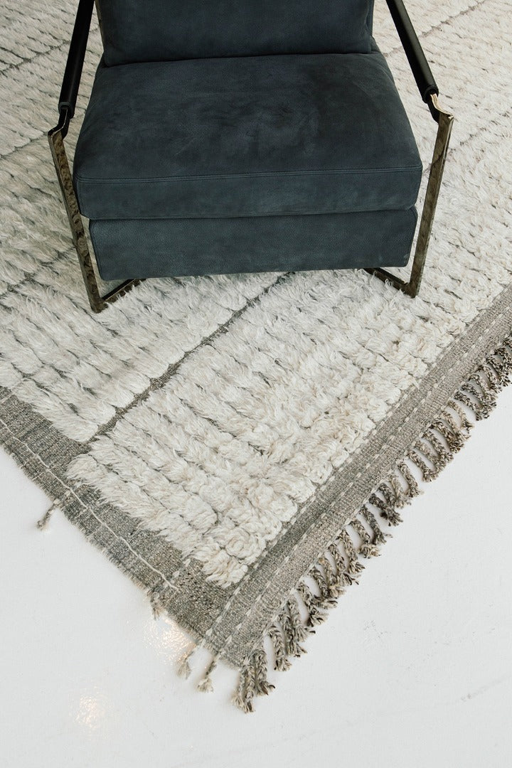 Modern Rug Image 1646 Barguzin, Haute Bohemian
