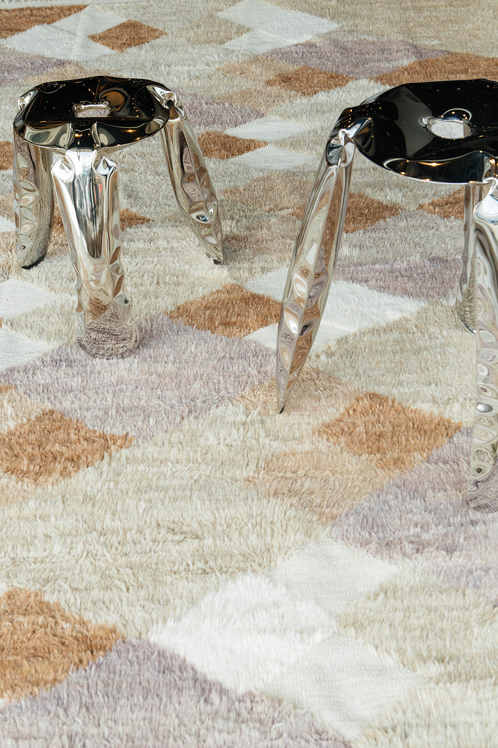 Modern Rug Image 1240 Avesta, Kust Collection
