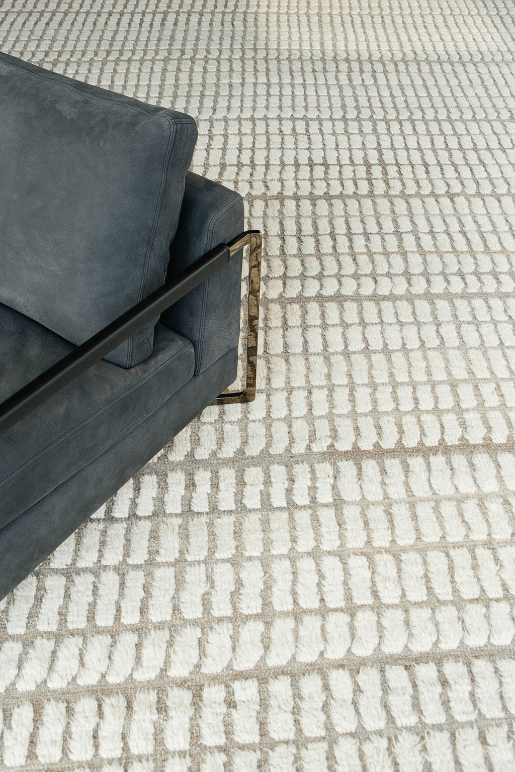 Modern Rug Image 1543 Barguzin, Haute Bohemian