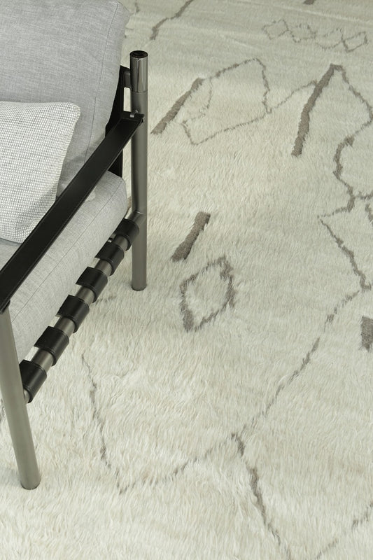 Modern Rug Image 2333 Camrus Trail, Haute Bohemian