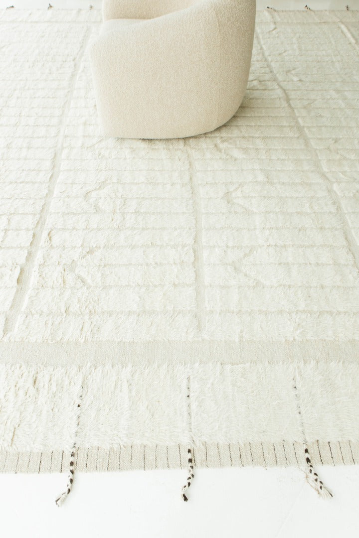 Modern Rug Image 11130 Taku, Haute Bohemian