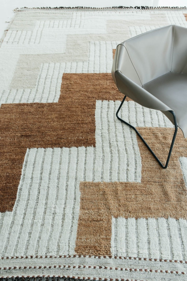 Modern Rug Image 9927 Shahmaran, Kust Collection