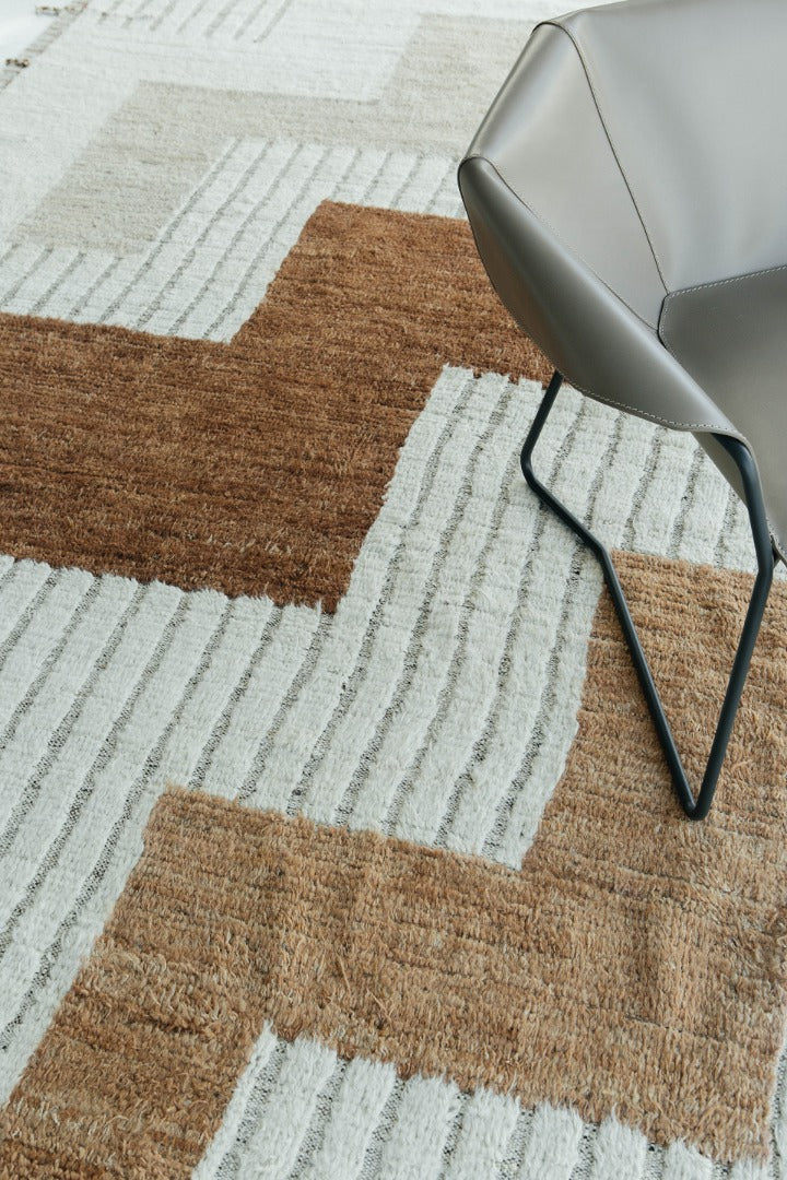 Modern Rug Image 9926 Shahmaran, Kust Collection