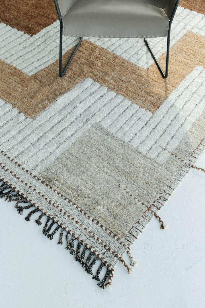 Modern Rug Image 9928 Shahmaran, Kust Collection