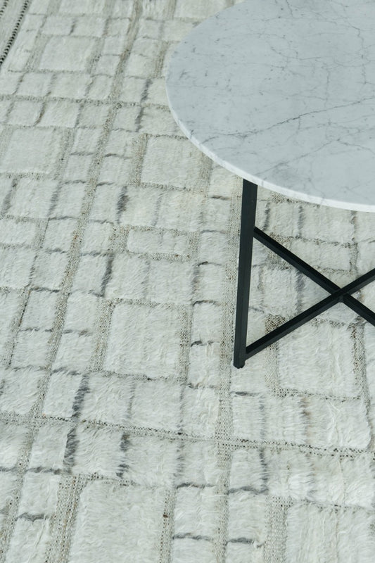 Modern Rug Image 9015 Oroshi, Haute Bohemian