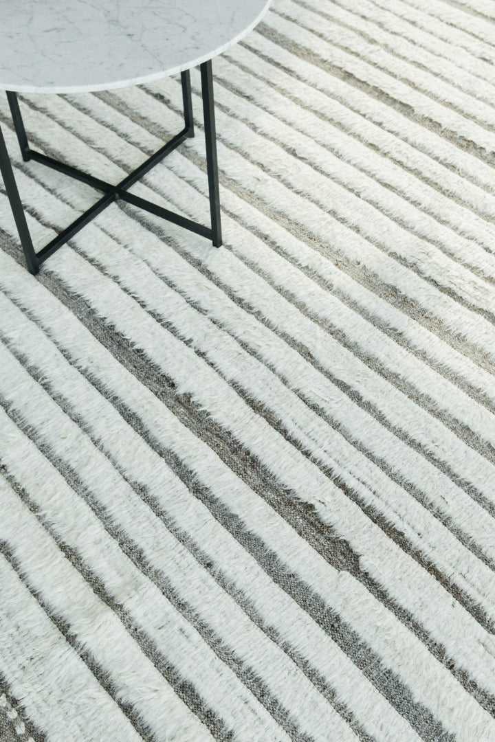 Modern Rug Image 10047 Shipca, Haute Bohemian