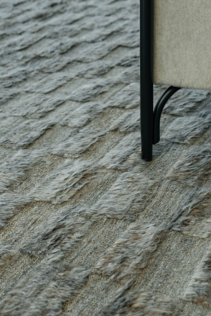 Modern Rug Image 10141 Sirocco, Haute Bohemian