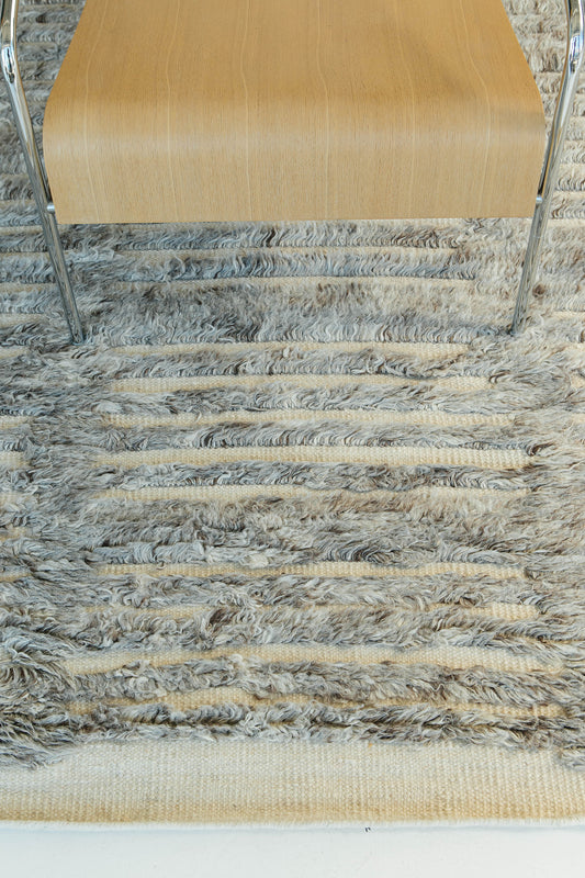 Modern Rug Image 1800 Beshabar, Haute Bohemian