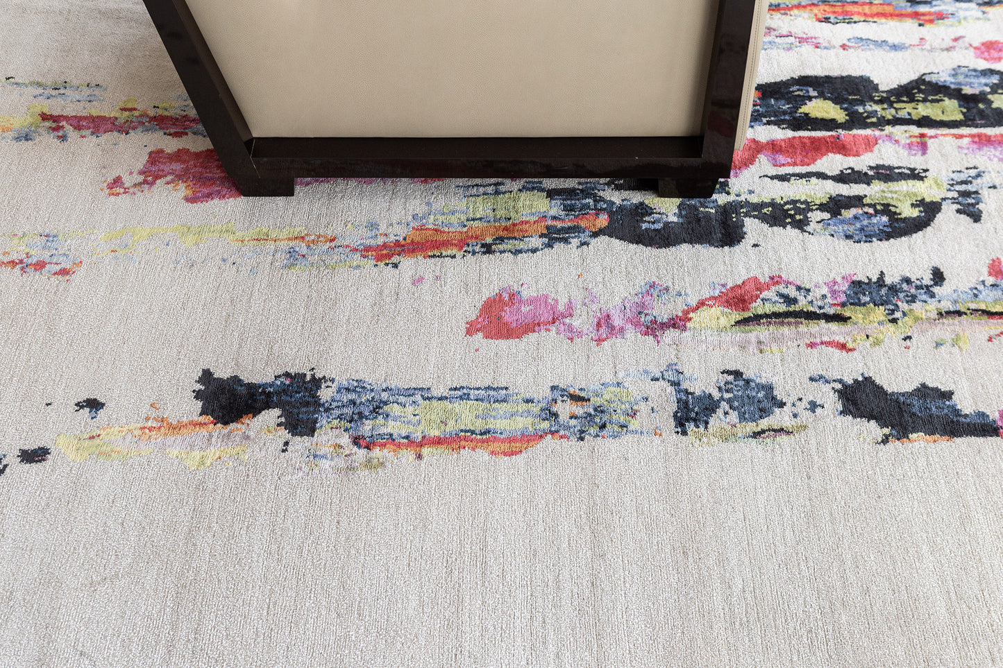 Modern Rug Image 1983 Bisous by Citizen Artist