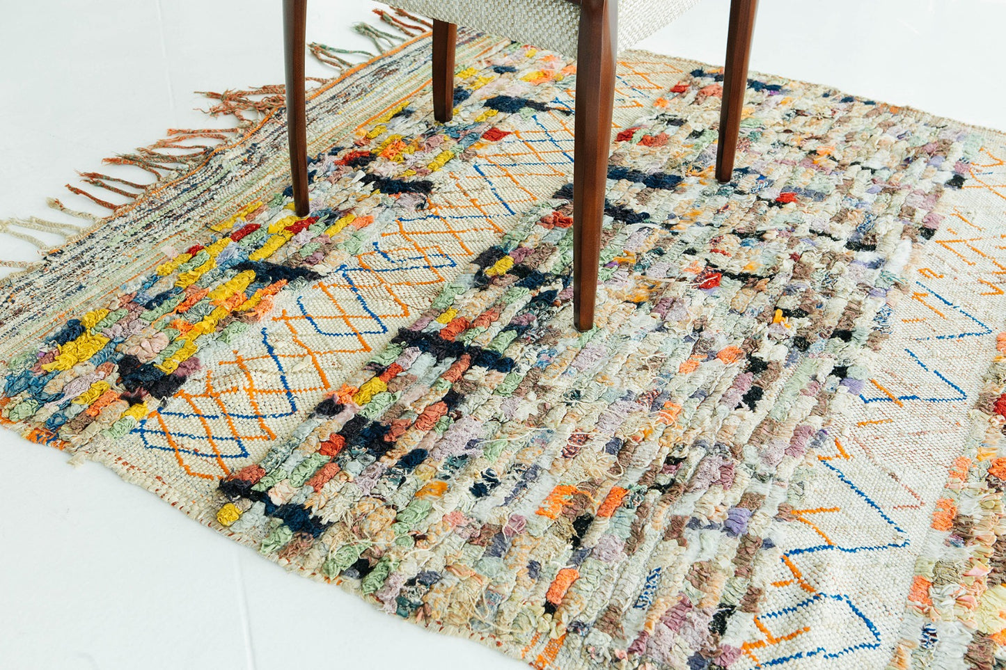 Modern Rug Image 12713 Vintage Moroccan Azilal Tribe Rug