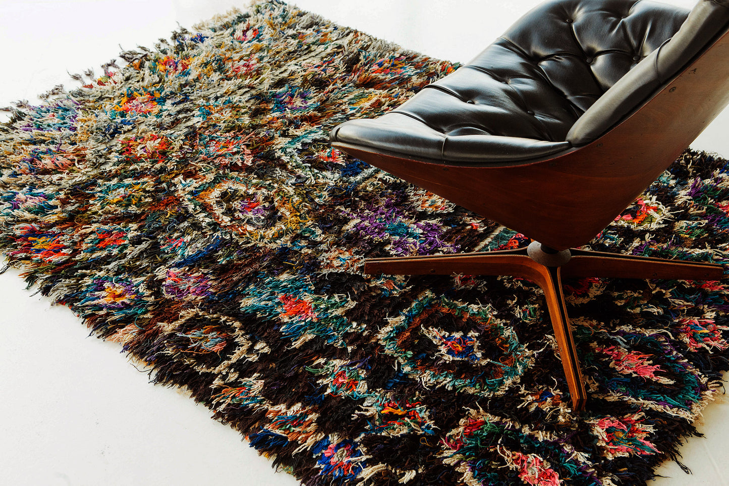 Modern Rug Image 12723 Vintage Moroccan Azilal Tribe Rug