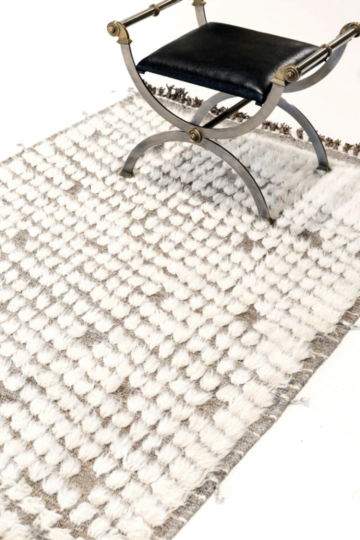 Modern Rug Image 102 Abisko, Haute Bohemian