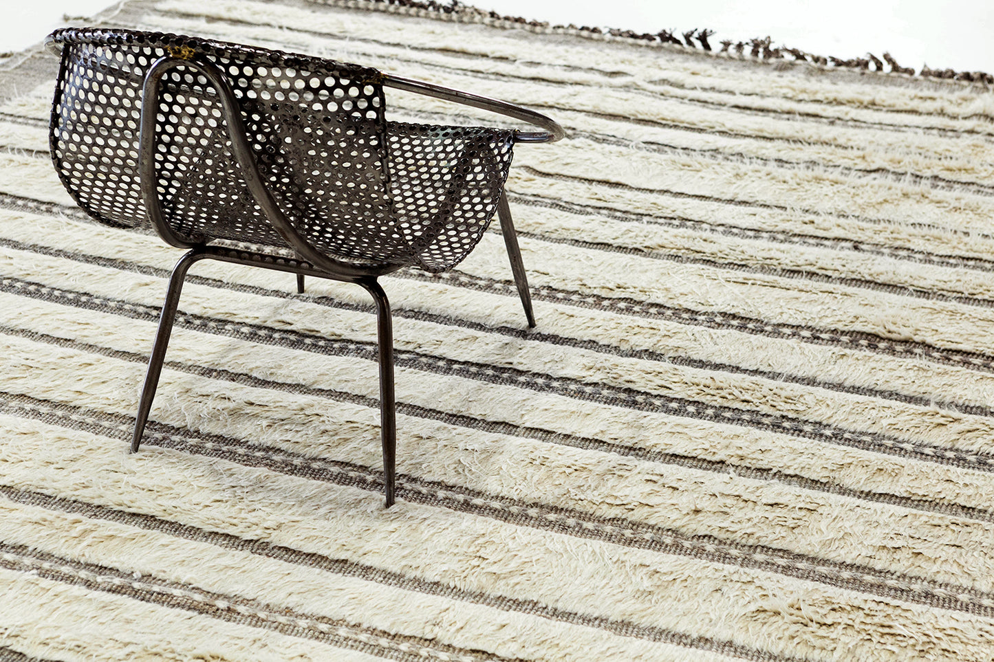 Modern Rug Image 315 Abrolhos, Haute Bohemian