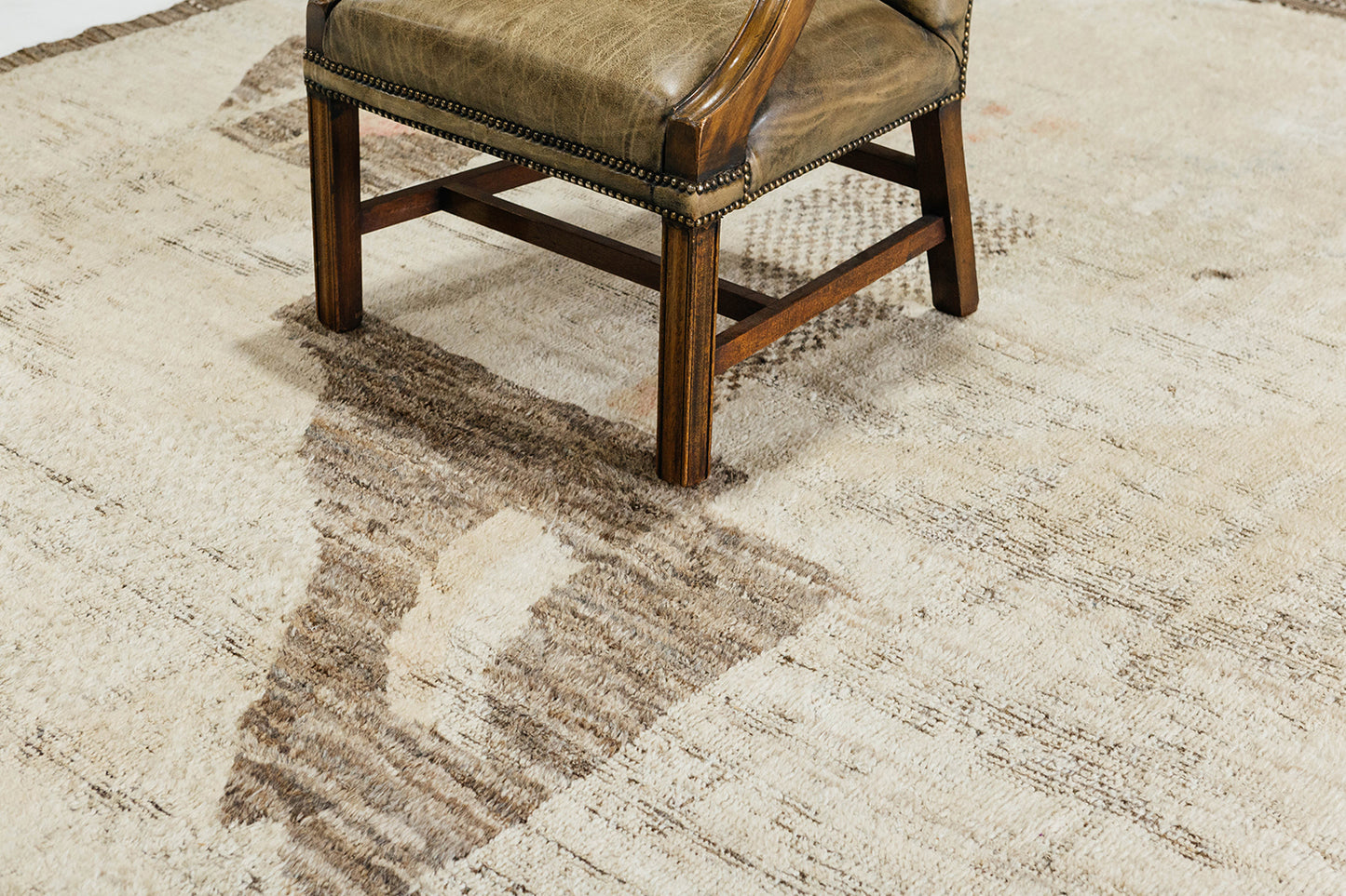 Modern Rug Image 5788 Kaouki, Atlas Collection, Seasons