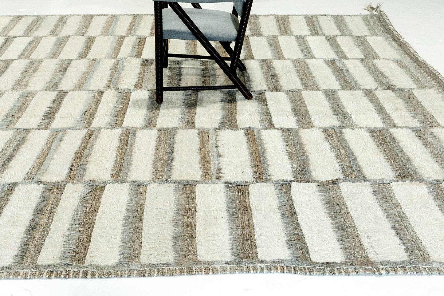 Modern Rug Image 9060 Oudu, Kust Collection