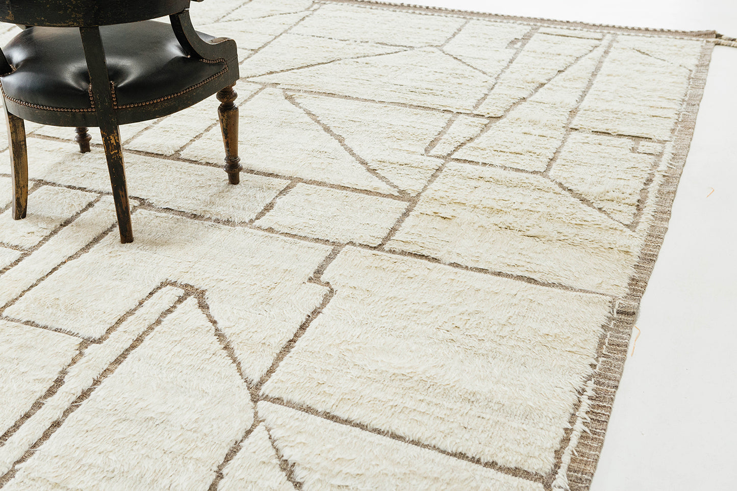 Modern Rug Image 1681 Benhaddou, Atlas Collection