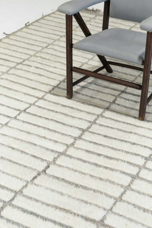 Modern Rug Image 9305 Pommie, Haute Bohemian