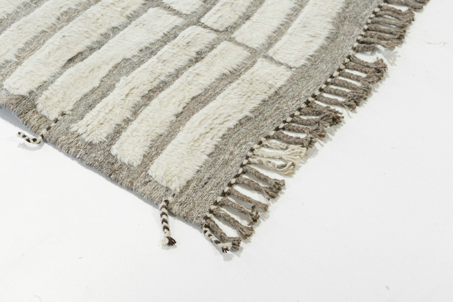 Modern Rug Image 9308 Pommie, Haute Bohemian