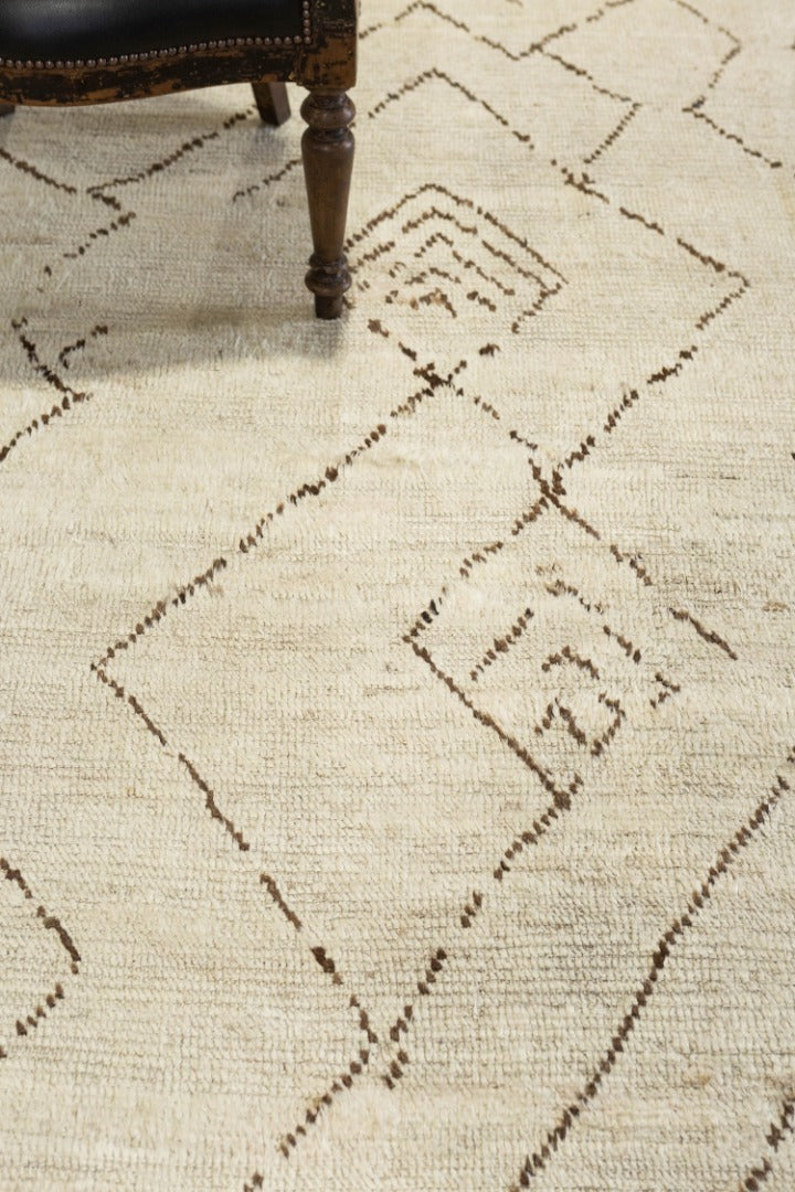 Modern Rug Image 84 Aajej, Atlas Collection, Seasons