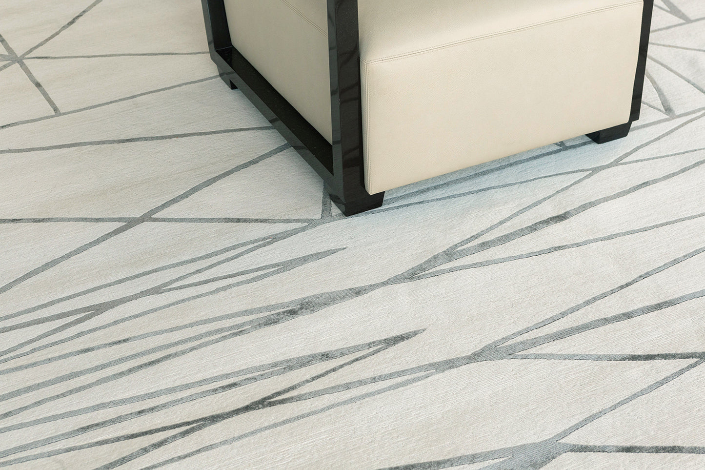 Modern Rug Image 7002 Meridian by Liesel Plambeck