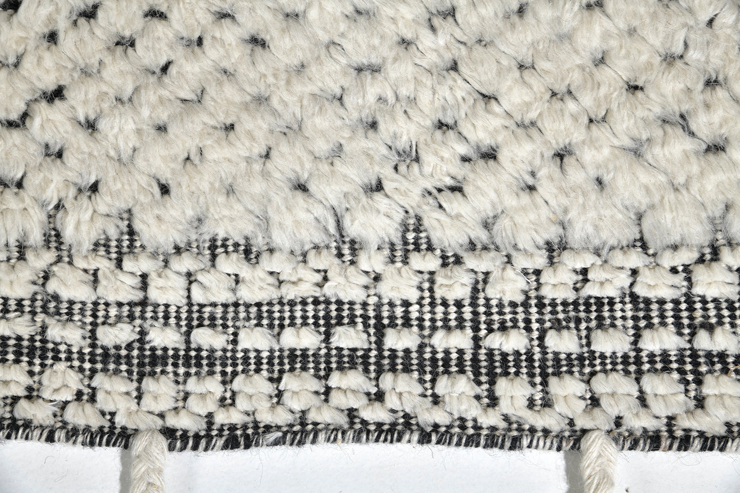 Modern Rug Image 9843 Santa Ana, Haute Bohemian