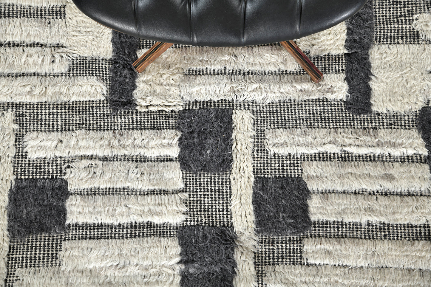 Modern Rug Image 9841 Santa Ana, Haute Bohemian