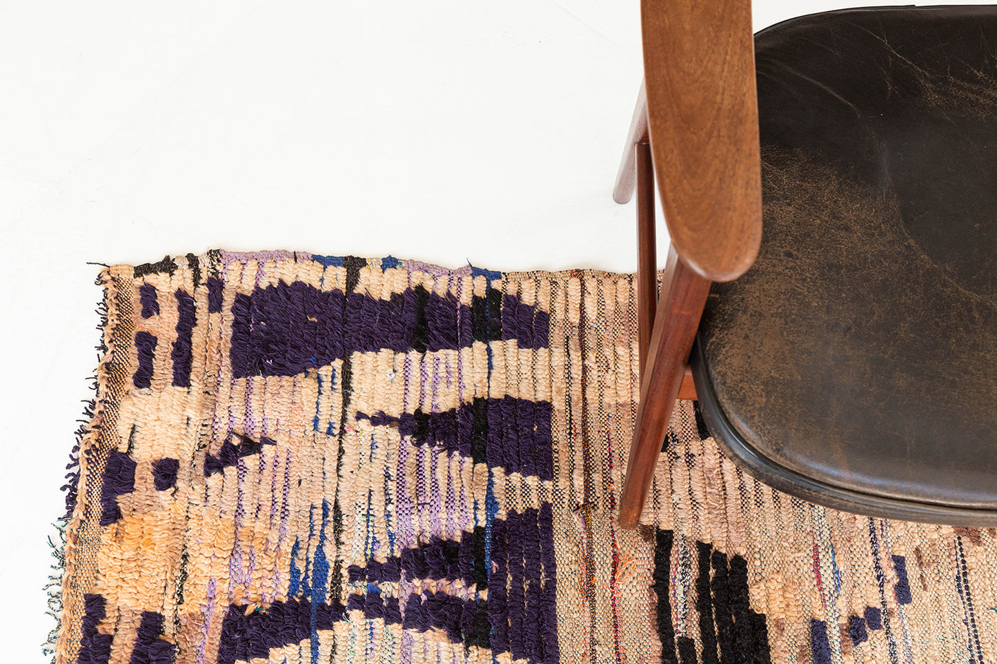 Modern Rug Image 12962 Vintage Moroccan Beni M'Guild Tribe Rug