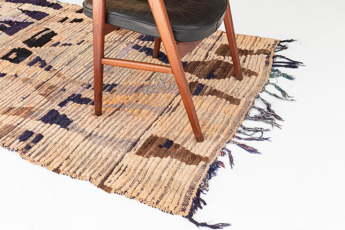 Modern Rug Image 12964 Vintage Moroccan Beni M'Guild Tribe Rug