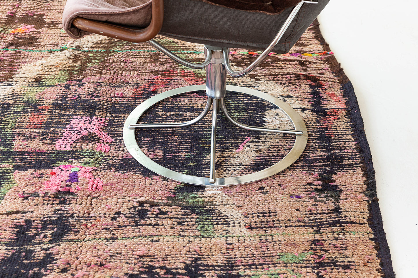 Modern Rug Image 12973 Vintage Moroccan Beni M'Guild Tribe Rug