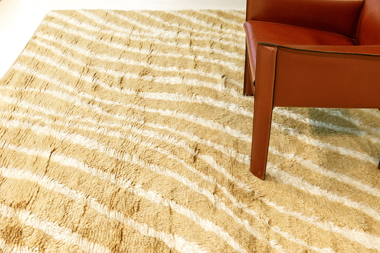 Modern Rug Image 9379 Profile by Liesel Plambeck